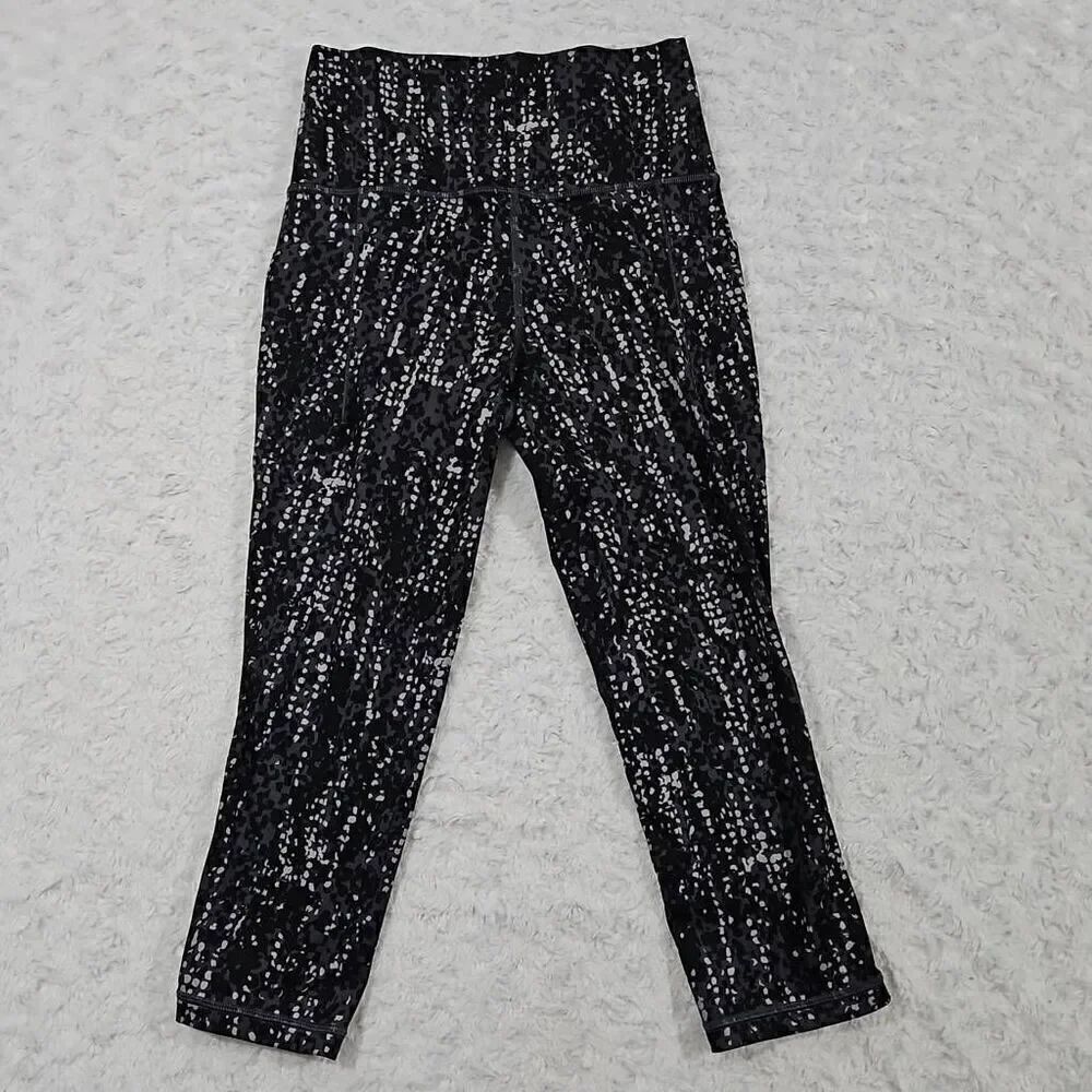 Athleta Salutation II Capri Womens XS Yoga Gym Workout Running HIIT Barre Run